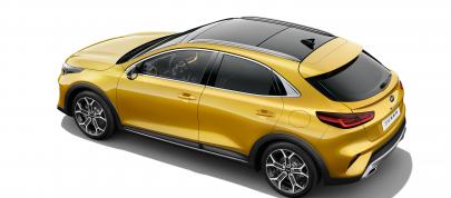 Kia XCeed (2019) - picture 12 of 14