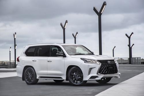 Lexus LX 270 S (2019) - picture 1 of 8