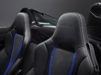 McLaren 720S Spider (2019) - picture 6 of 10