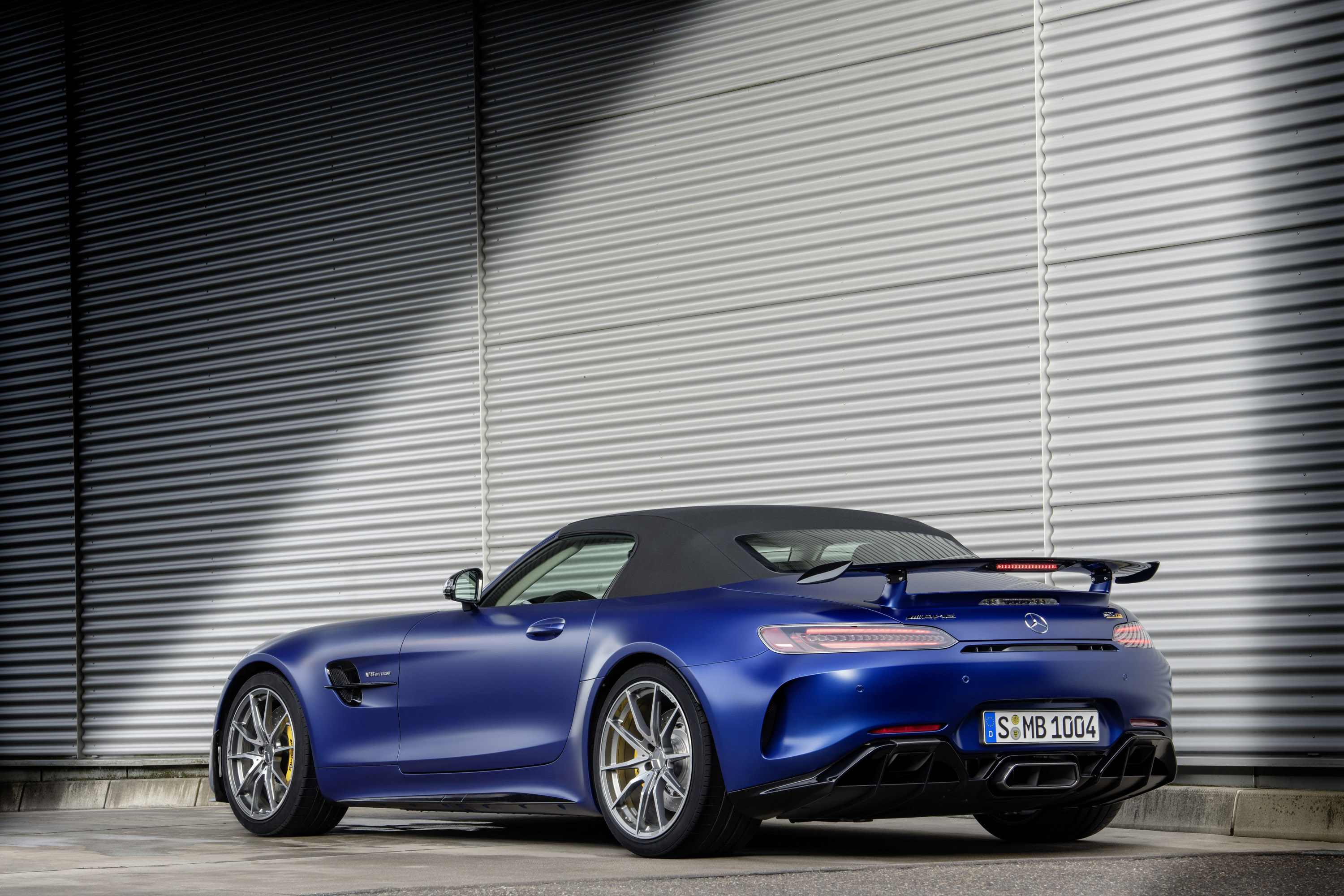 Mercedes-AMG GT-R Roadster