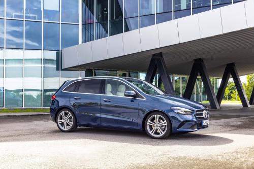 Mercedes-Benz B-Class B 220 d (2019) - picture 1 of 6