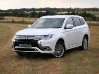 Mitsubishi Outlander PHEV (2019) - picture 1 of 6