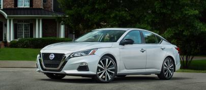 Nissan Altima (2019) - picture 4 of 18