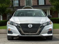 2019 Nissan Altima, 1 of 18