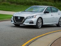 Nissan Altima (2019) - picture 3 of 18