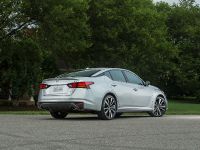 Nissan Altima (2019) - picture 6 of 18