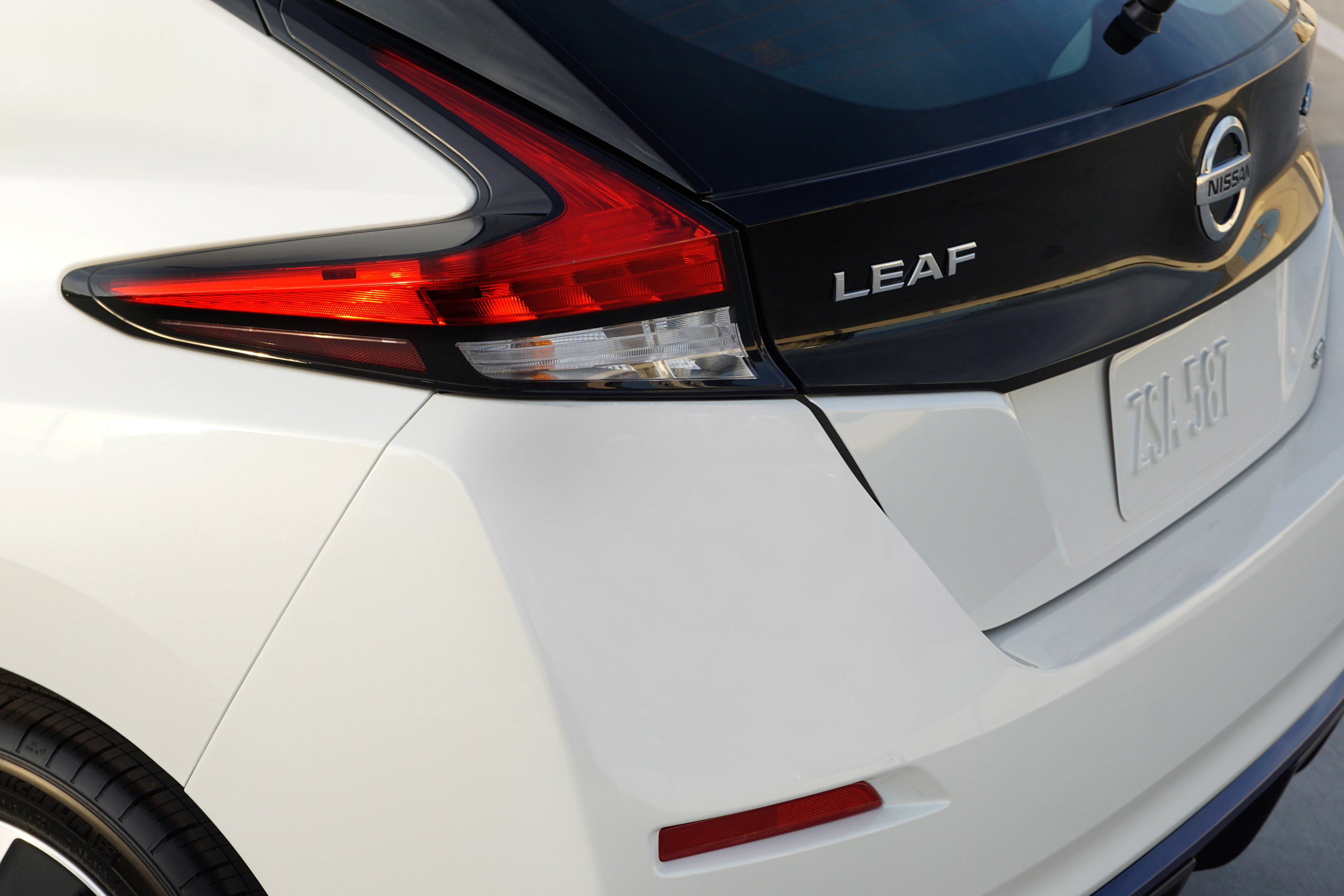 Nissan LEAF PLUS