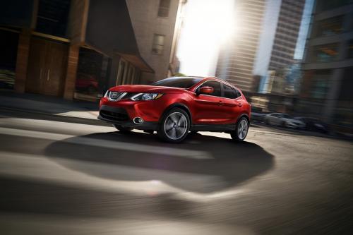 Nissan Rogue Sport (2019) - picture 1 of 7