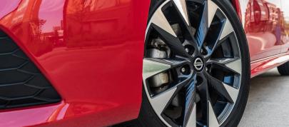 Nissan Sentra SR Turbo (2019) - picture 7 of 10