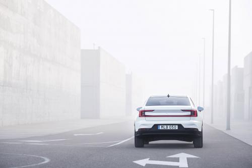 Polestar 2 (2019) - picture 9 of 17
