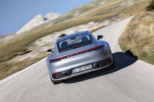 Porsche 911 Carrera S (2019) - picture 9 of 12