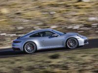 Porsche 911 Carrera S (2019) - picture 8 of 12