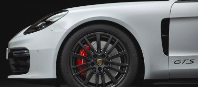 Porsche Panamera GTS (2019) - picture 7 of 10
