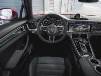 Porsche Panamera GTS (2019) - picture 8 of 10