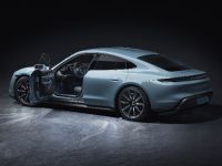 Porsche Taycan (2019) - picture 3 of 7