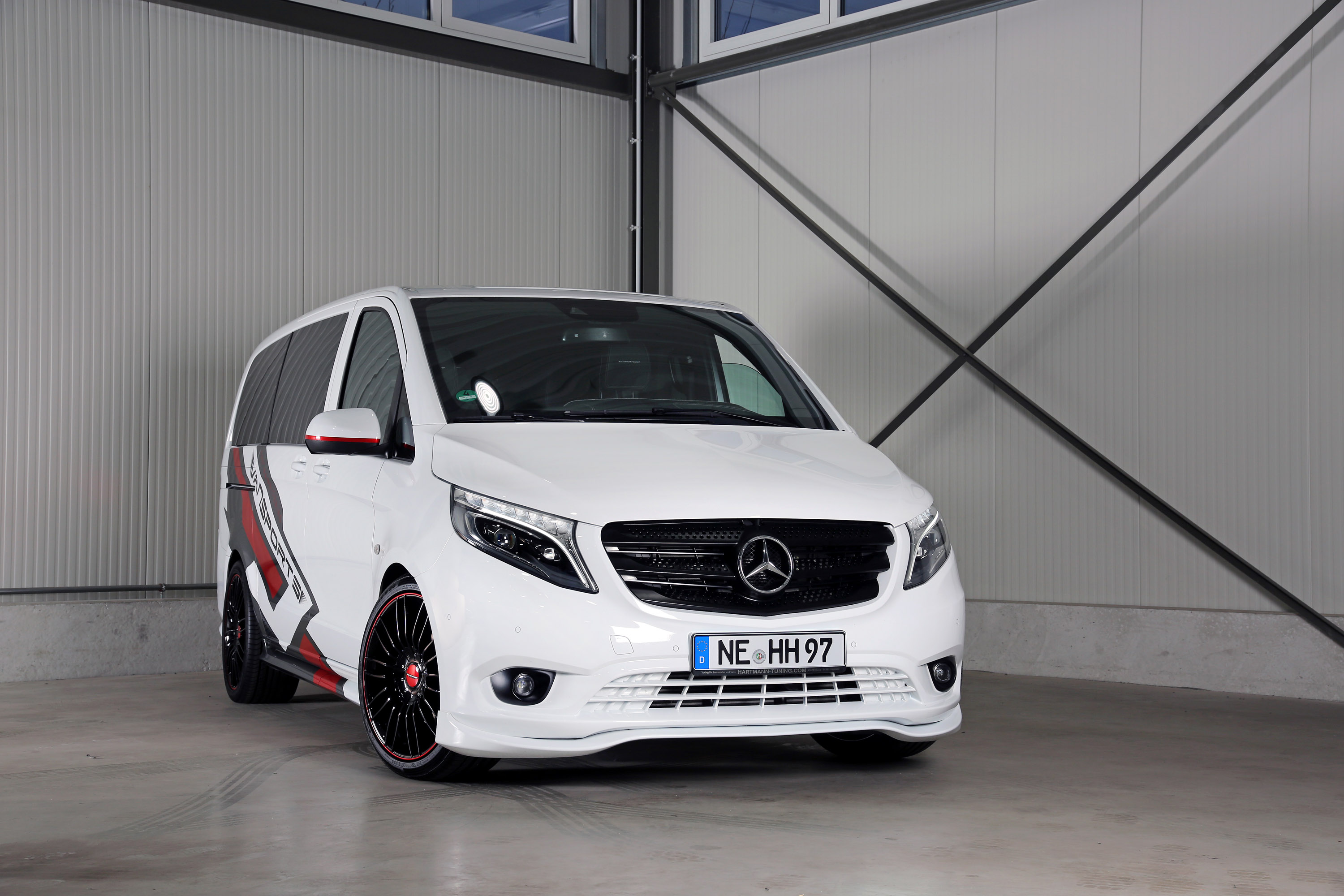 VANSPORT.DE Mercedes-Benz White Sport Van