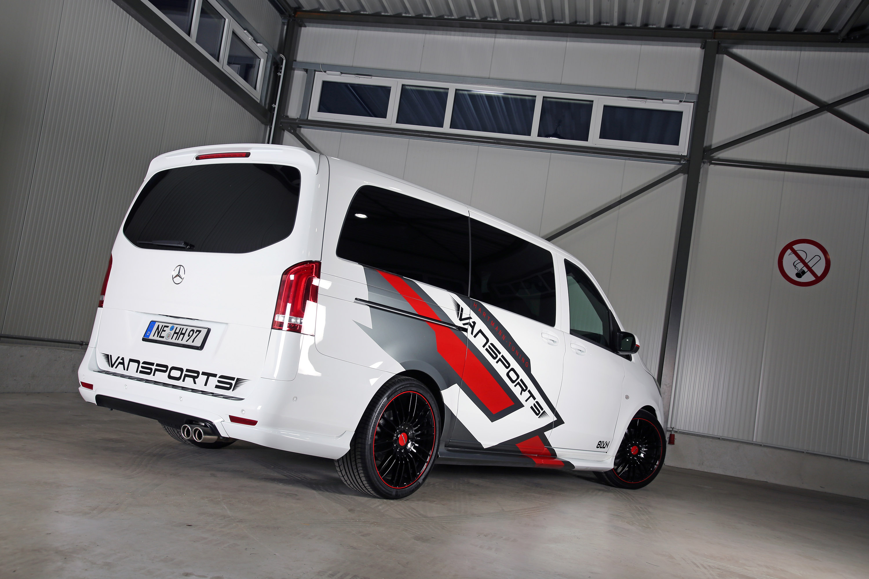 VANSPORT.DE Mercedes-Benz White Sport Van