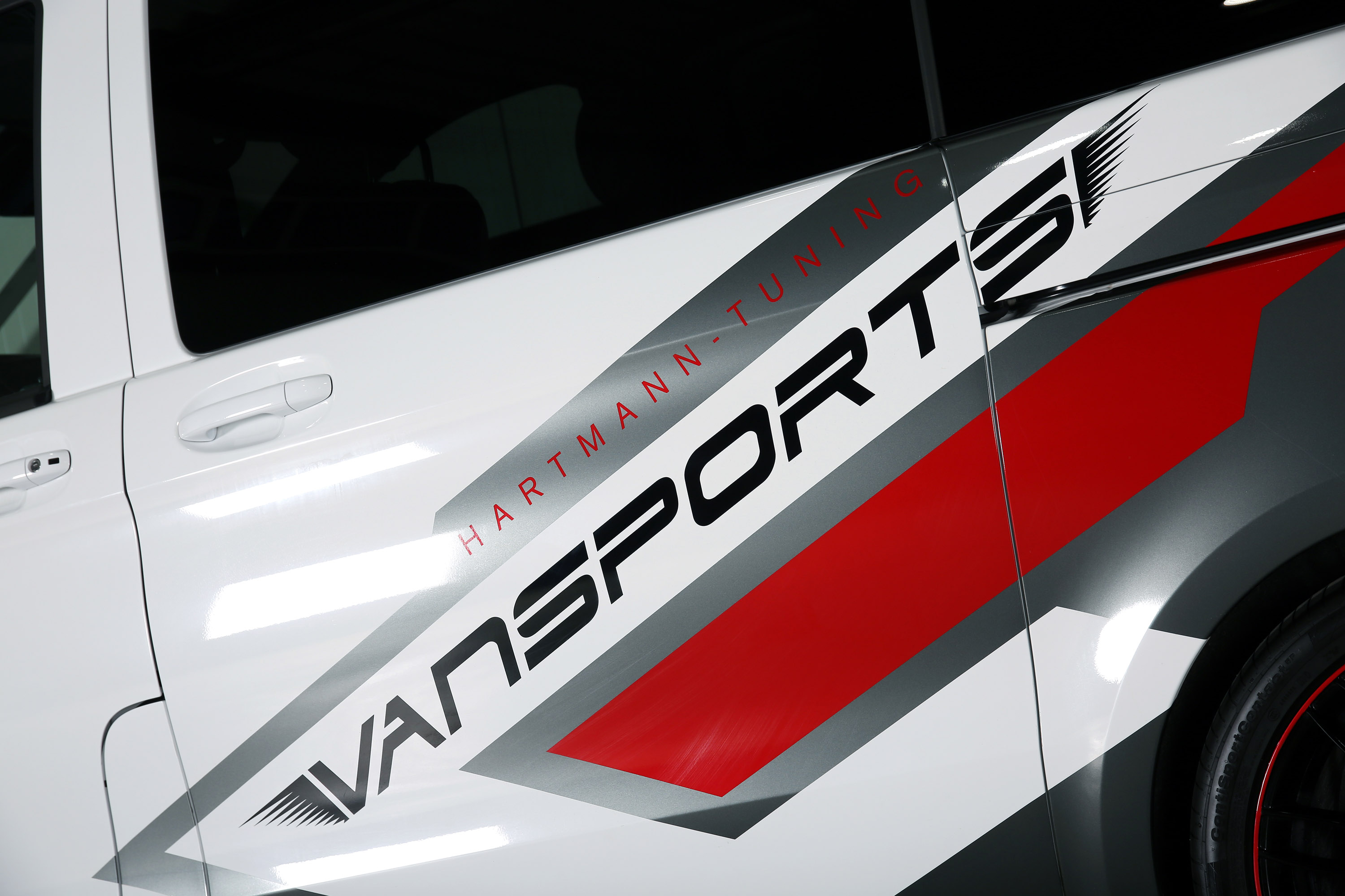 VANSPORT.DE Mercedes-Benz White Sport Van