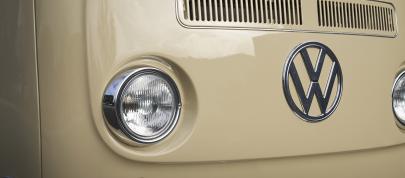 Volkswagen Type 2 Bus (2019) - picture 7 of 15