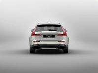 Volvo V60 Cross Country (2019) - picture 5 of 11