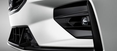 Volvo V60 R-Design (2019) - picture 7 of 13