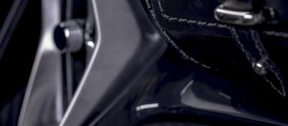 Aston Martin V12 Speedster (2020) - picture 15 of 18