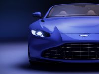 Aston Martin Vantage Roadster (2020) - picture 10 of 15