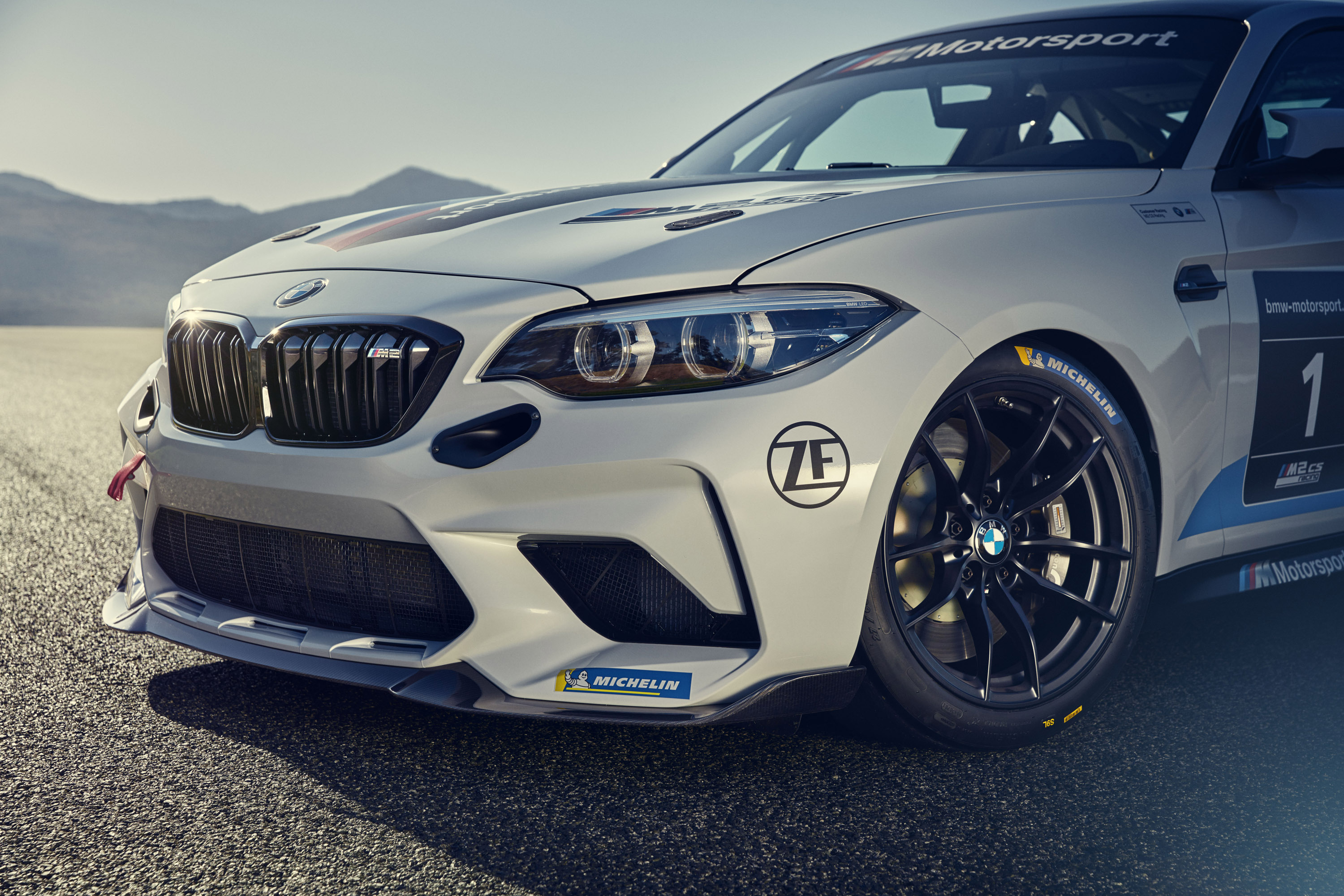 BMW M2 CS Racing