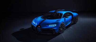 Bugatti Chiron Pur Sport (2020) - picture 4 of 15