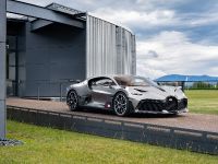 Bugatti Divo (2020) - picture 3 of 15
