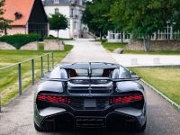 Bugatti Divo (2020) - picture 5 of 15