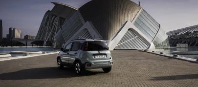 Fiat 500 and Panda Hybrid Launch Editions (2020) - picture 4 of 5