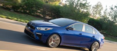 Kia Forte GT Line (2020) - picture 4 of 19