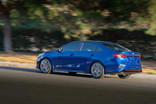Kia Forte GT Line (2020) - picture 9 of 19
