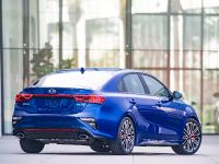Kia Forte GT Line (2020) - picture 7 of 19