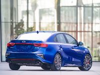 Kia Forte GT Line (2020) - picture 7 of 19