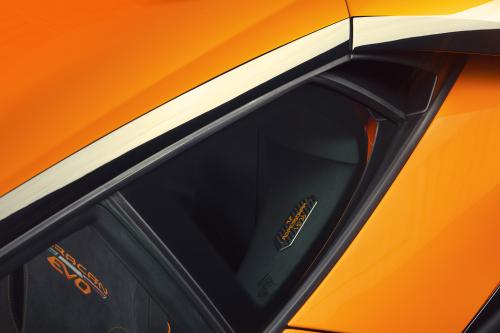 Lamborghini EVO GT Celebration (2020) - picture 8 of 13