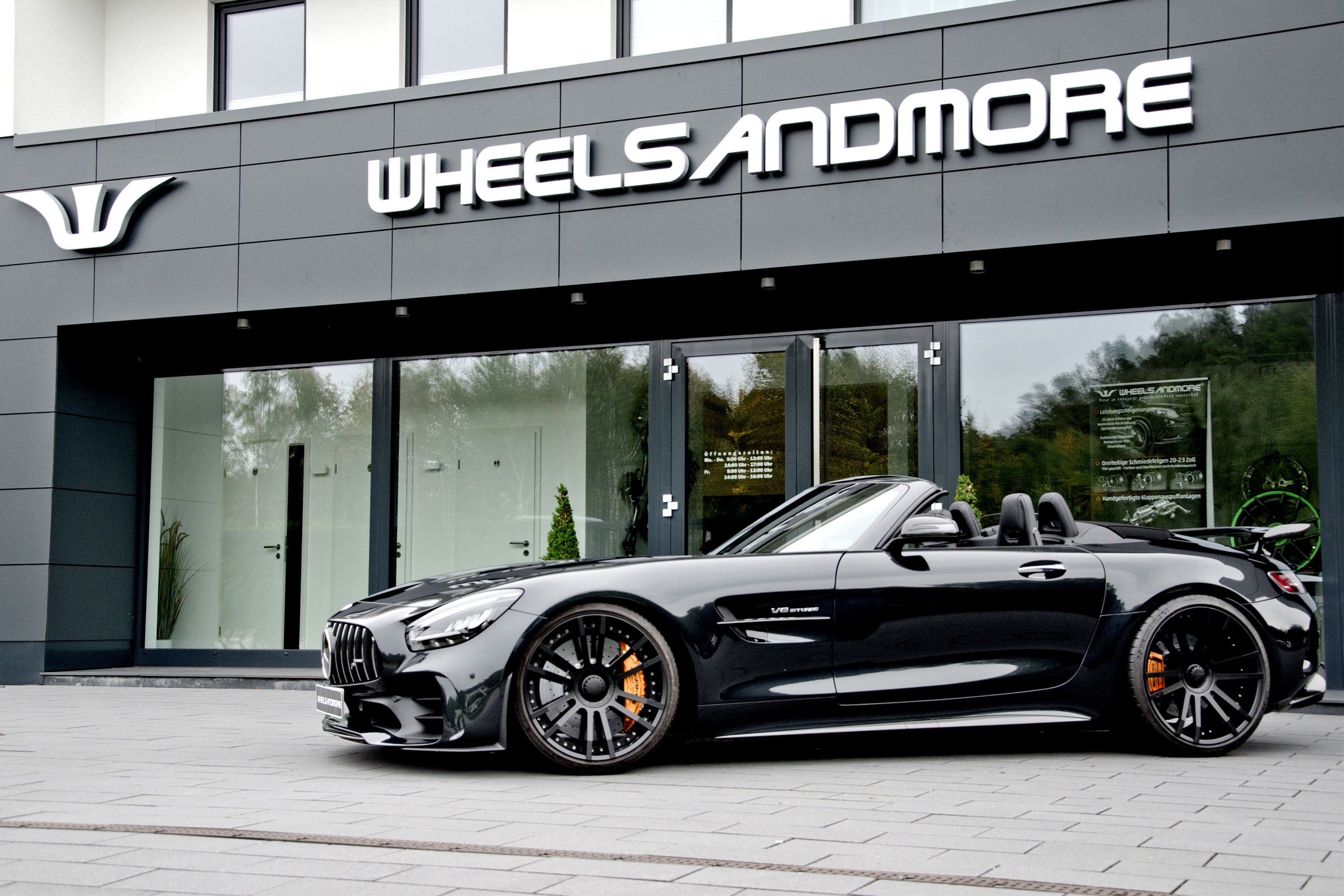 Mercedes AMG GTR Roadster