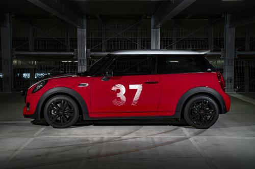 MINI Paddy Hopkirk Edition (2020) - picture 9 of 24