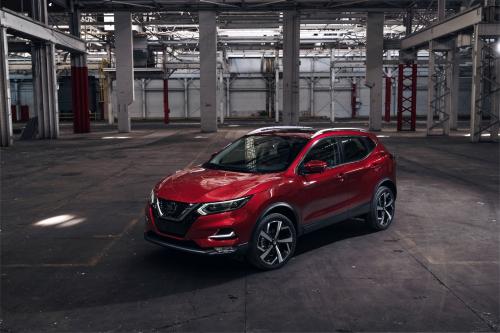 Nissan Rogue Sport (2020) - picture 1 of 7