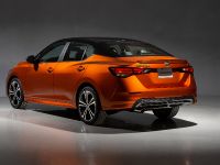 Nissan Sentra (2020) - picture 3 of 10