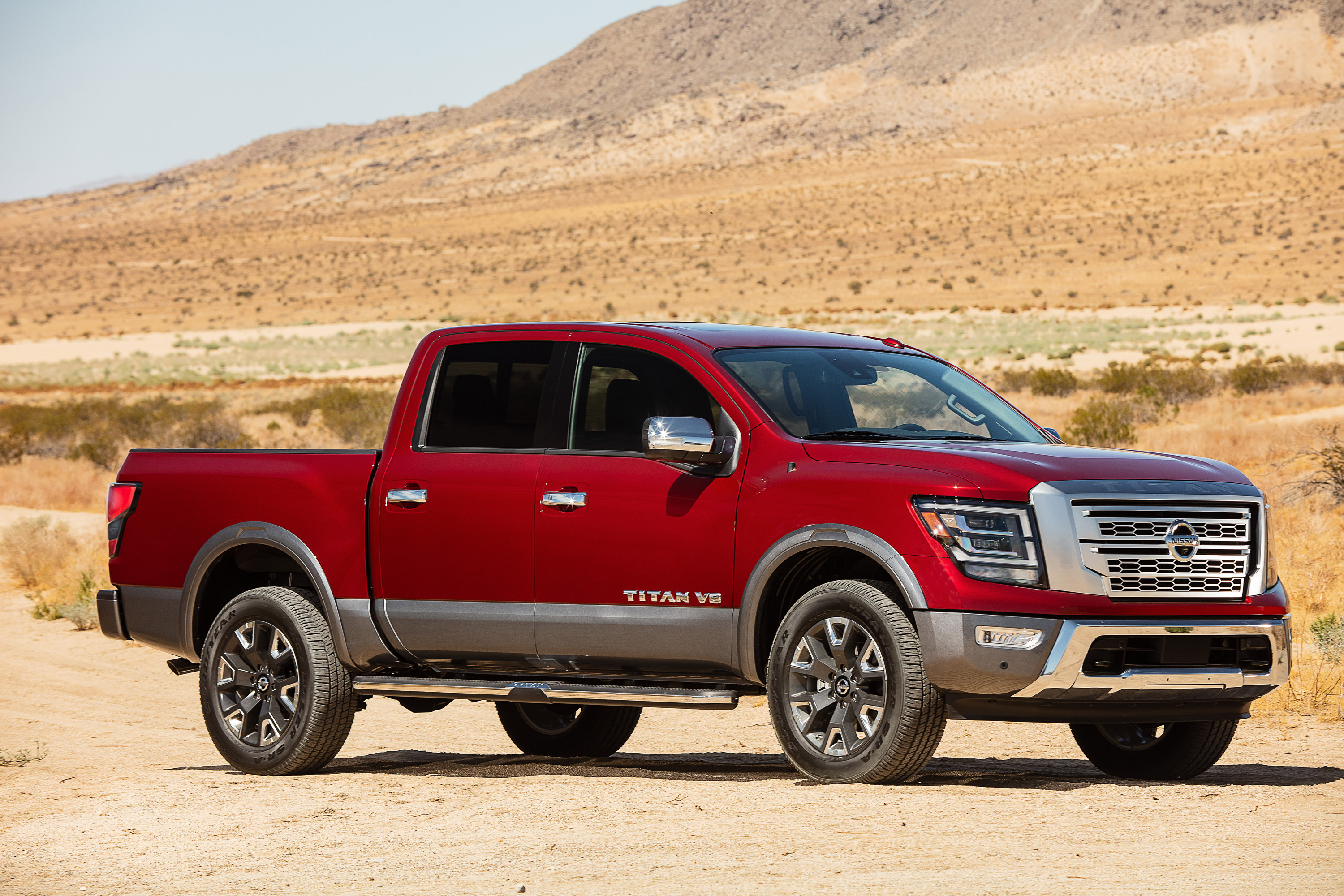 Nissan TITAN