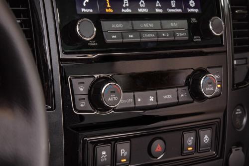 Nissan TITAN (2020) - picture 8 of 10