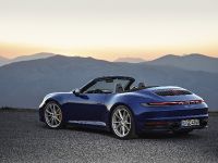 Porsche 911 Carrera 4S Cabrilet (2020) - picture 5 of 10