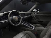 Porsche 911 Carrera 4S (2020) - picture 4 of 5