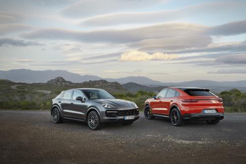 Porsche Cayenne Coupe (2020) - picture 1 of 7