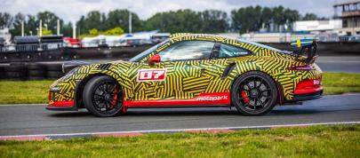 Porsche von Motopark (2020) - picture 28 of 34