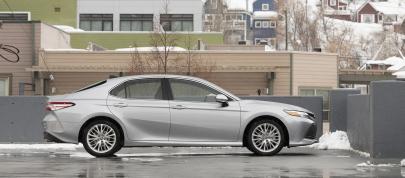 Toyota Camry XLE (2020) - picture 4 of 7