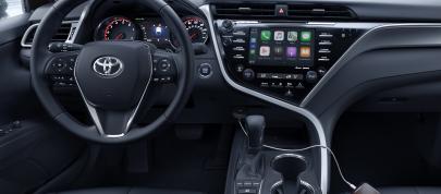 Toyota Camry XLE (2020) - picture 7 of 7
