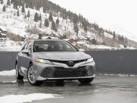 Toyota Camry XLE (2020) - picture 2 of 7